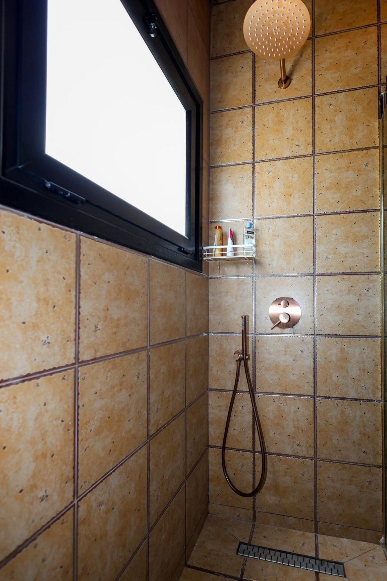 Sunrise House - Swimming Pool 別墅