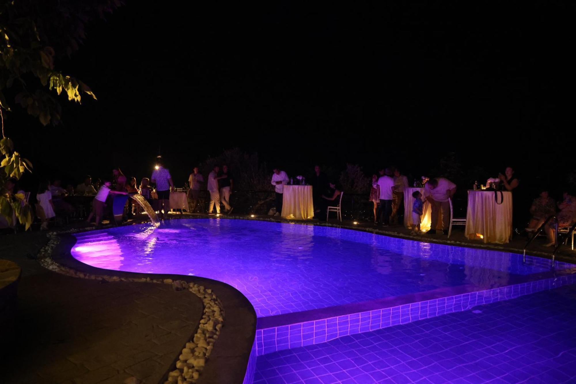 Sunrise House - Swimming Pool *